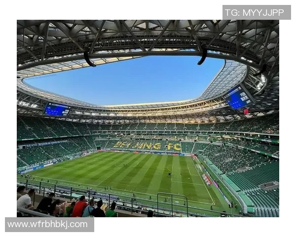 穿牛奶鞋的足球明星如何在绿茵场上创造传奇与风采