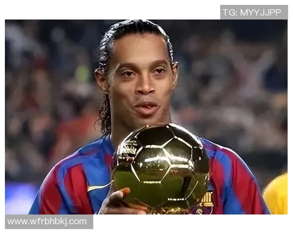 足球明星小罗的精彩瞬间与传奇故事展现足球魅力与激情